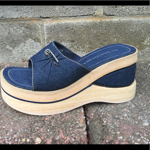 SOLD Chunky y2k denim platforms - Picture 7 of 7